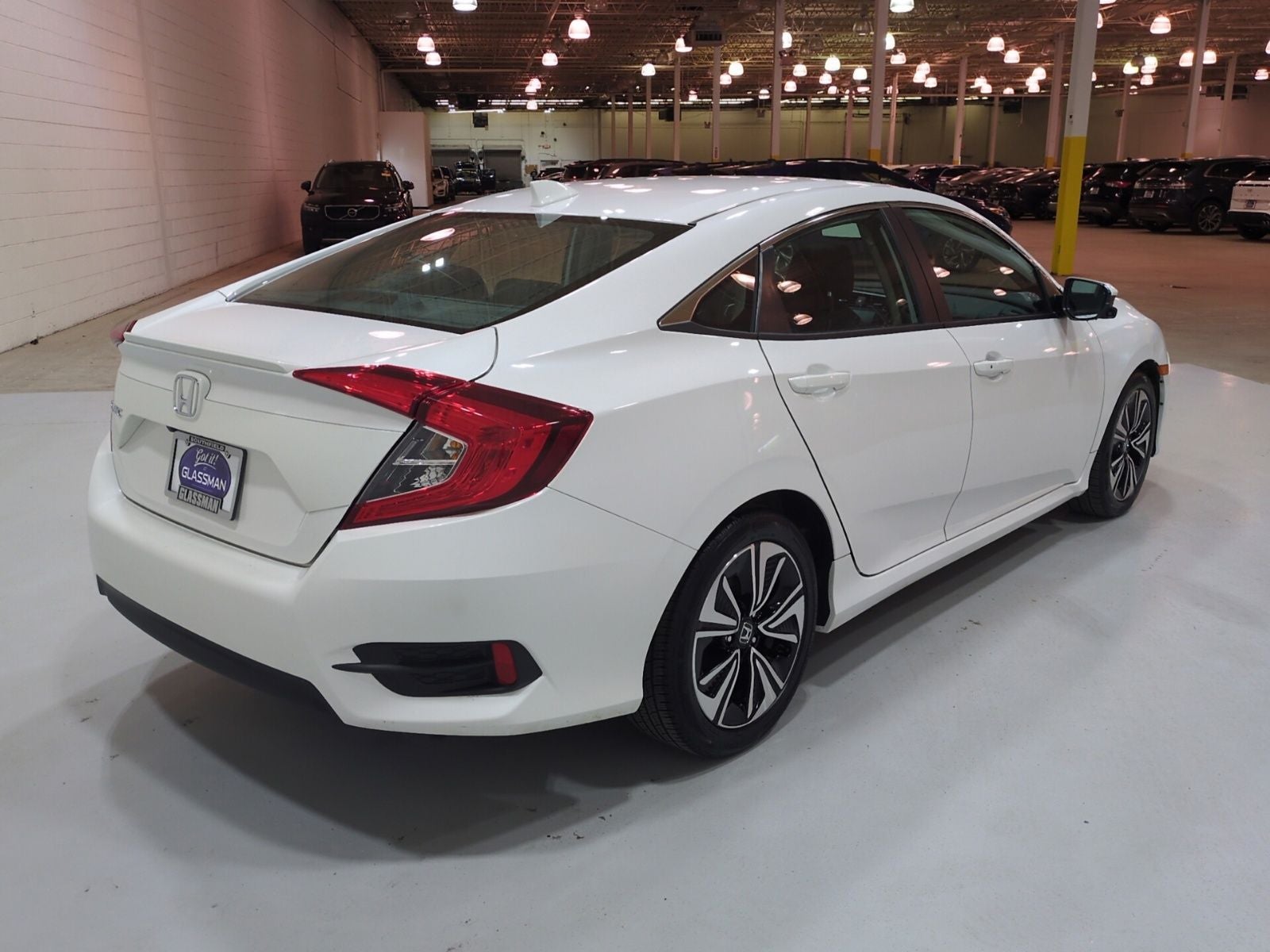 2016 Honda Civic — side profile view