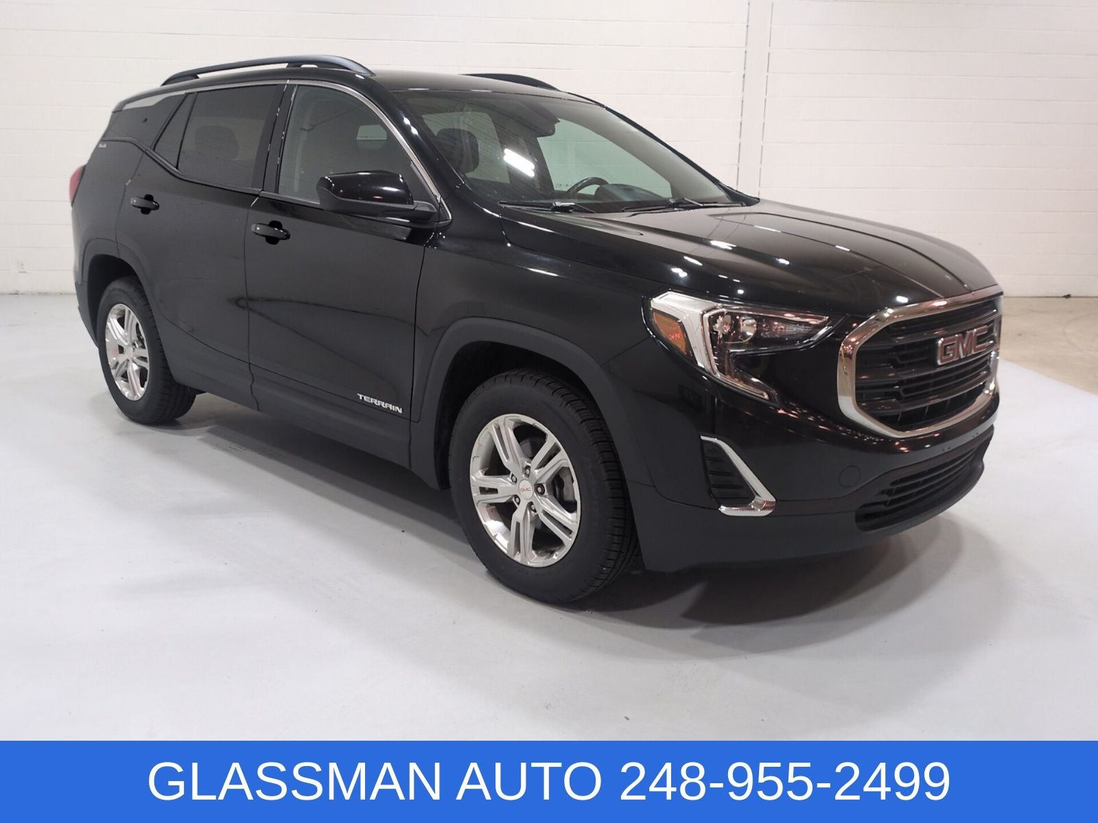2018 GMC Terrain SLE in Ebony Twilight Metallic — front three-quarter view