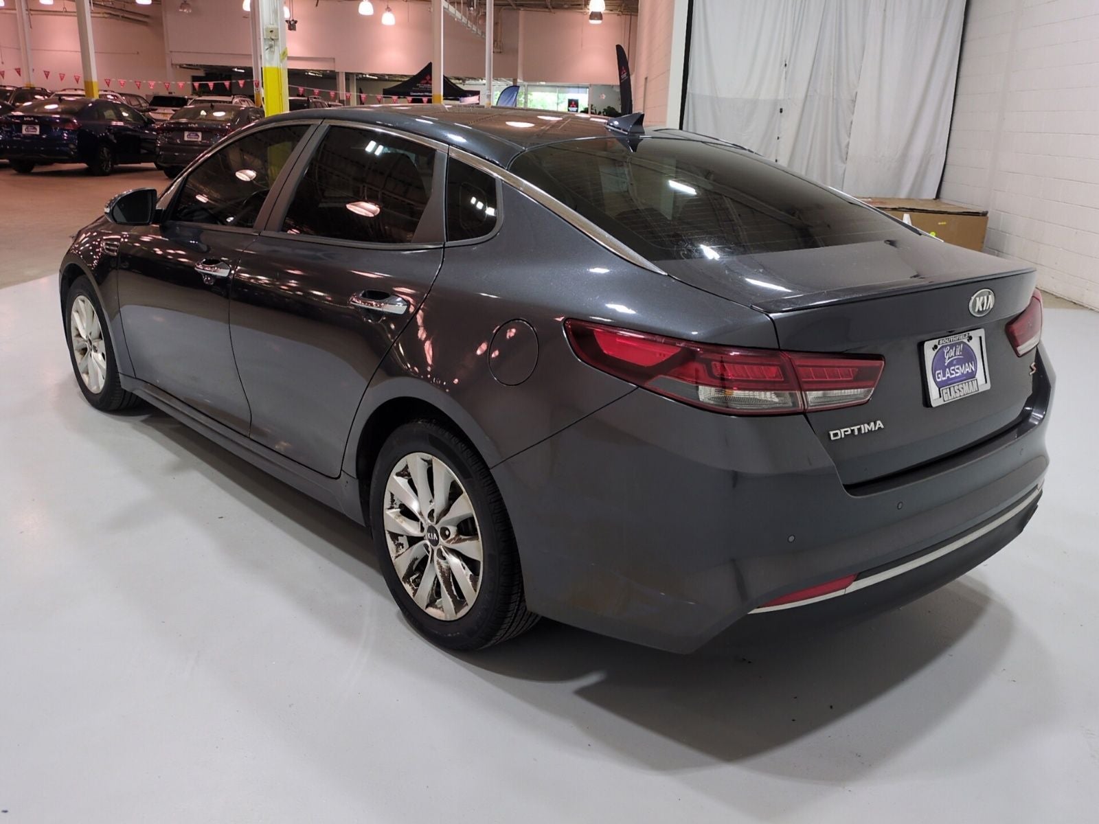 2018 Kia Optima — detail view