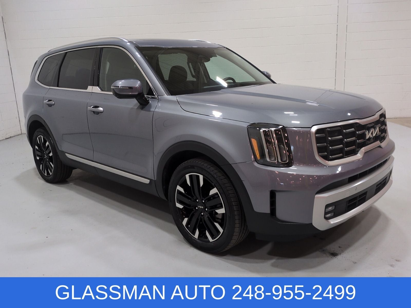 2024 Kia Telluride SX in Everlasting Silver — front three-quarter view